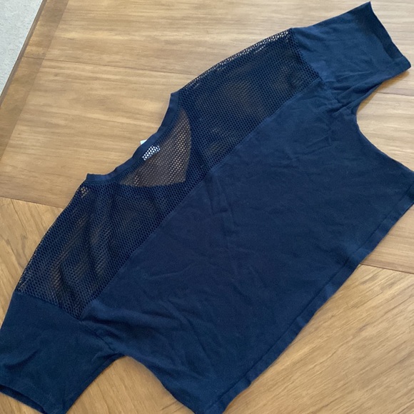 PINK VS MIAMI REDHAWKS CROPPED TEE - Picture 4 of 10